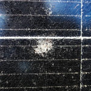 Solarzelle zerstört durch Witterungseinfluss